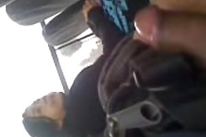 Skinny nabo hjelper unge par ha sex